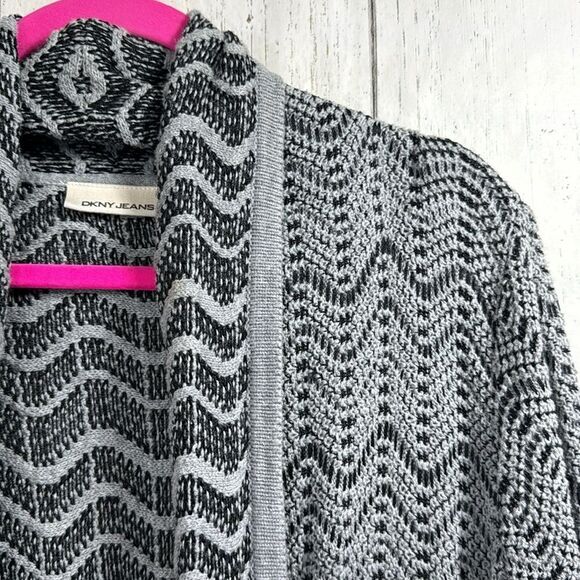 DKNY Jeans Gray Chevron Knit Belted Cardigan Cozy Minimalist Soft Grunge - Picture 3 of 13